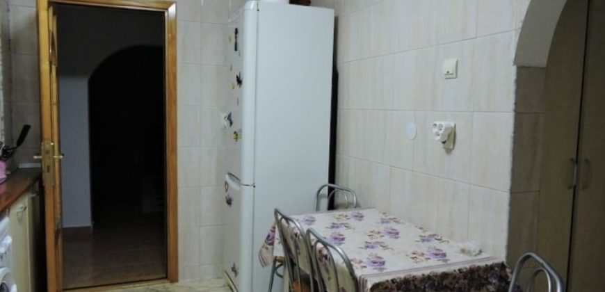 Apartament cu 3 Camere Decomandate in Burdujeni